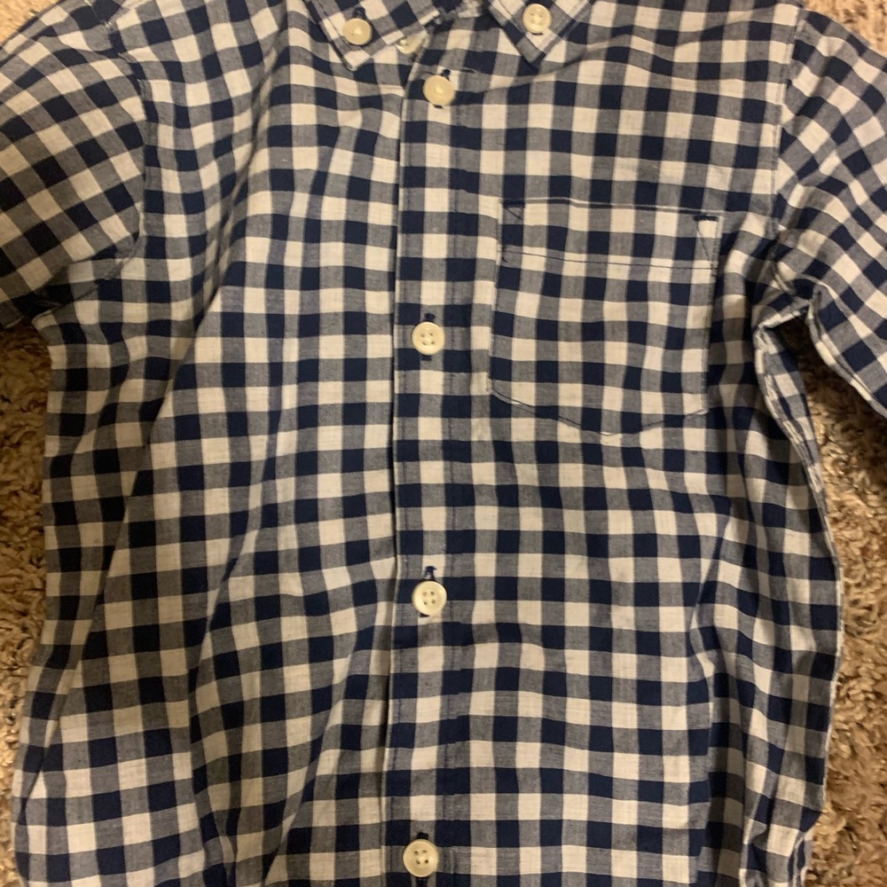 Baby Boy Carter’s button down - Picture 2 of 11